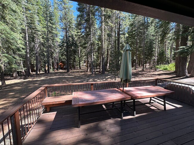 Building Photo - Welcoming 3 Bed Ski Lease in Tahoe Donner