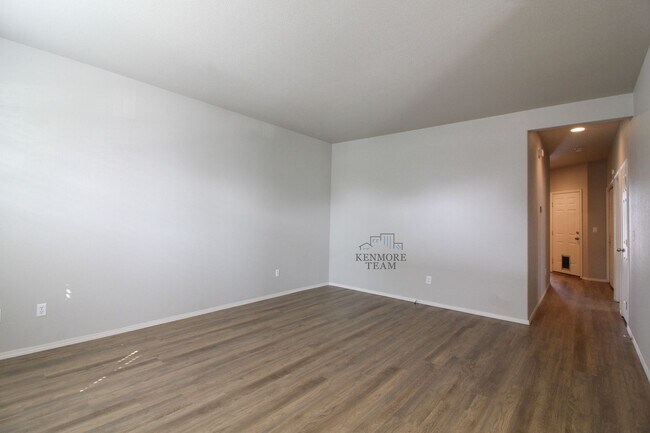 Building Photo - 5407 Mariner Ln