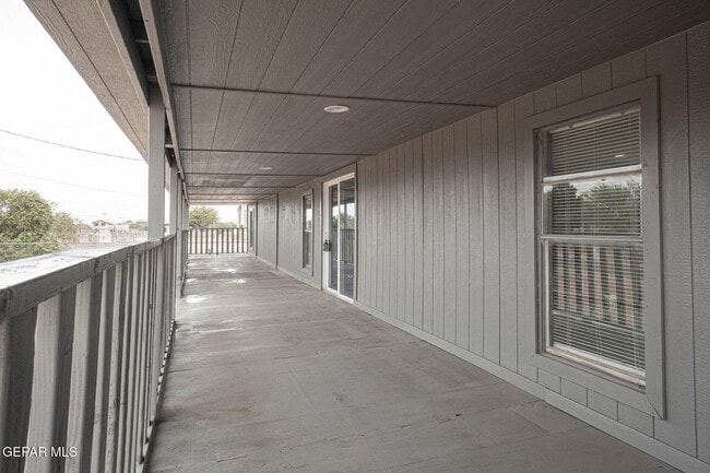 Building Photo - 14741 Bocalusa Ave