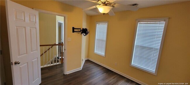 Building Photo - 8225 Hurrican Ln