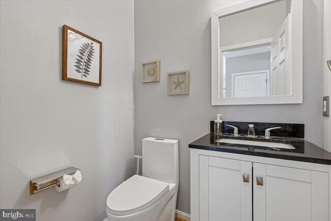 Building Photo - 3 Big Oak Ct