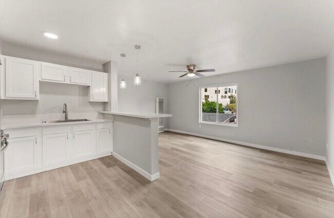 Building Photo - 320 Willie James Jones Ave