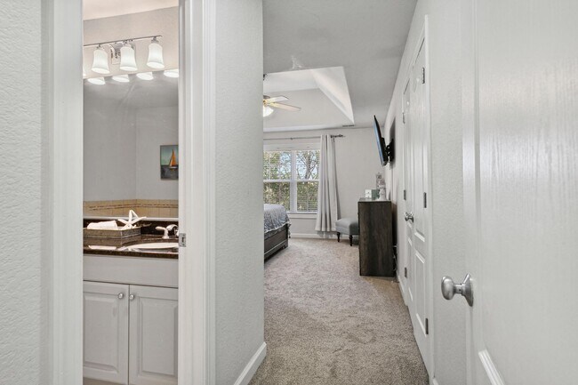 Building Photo - Oceana Area