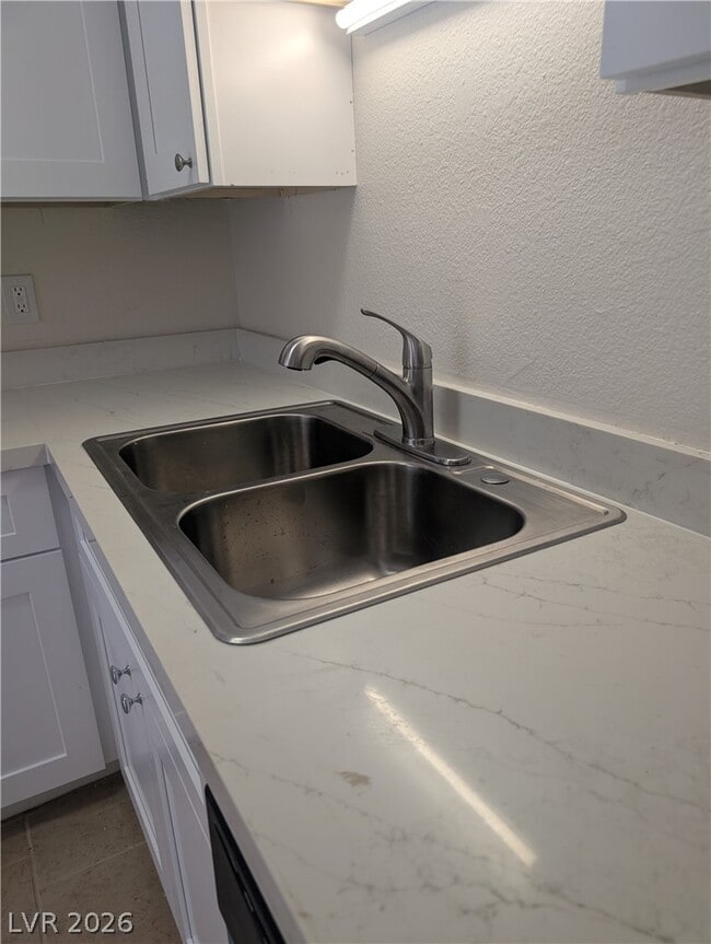 Building Photo - 4446 Honeydew Cir