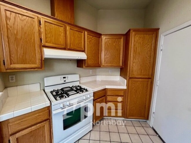 Building Photo - 504 Wicklow Dr