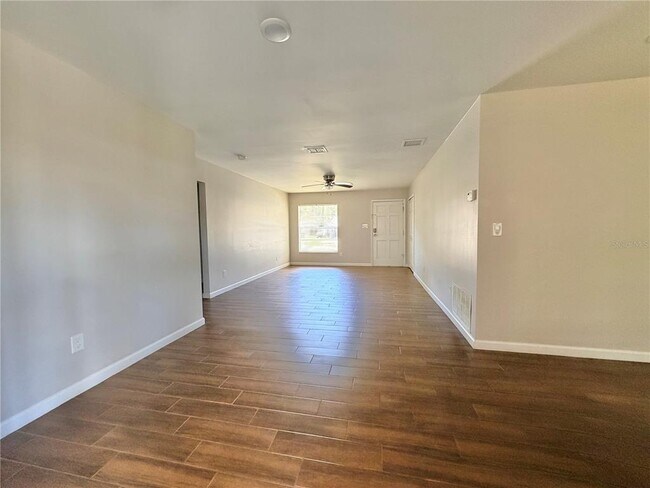 Building Photo - 130 S Bulova Dr