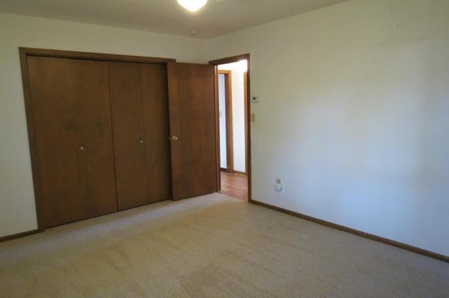 Building Photo - 722 Highland