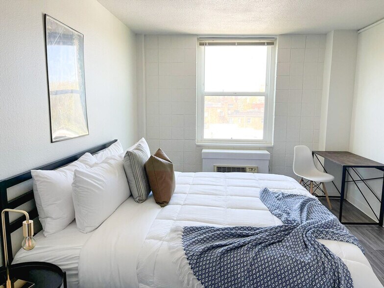 Building Photo - 2515 Burnet Ave