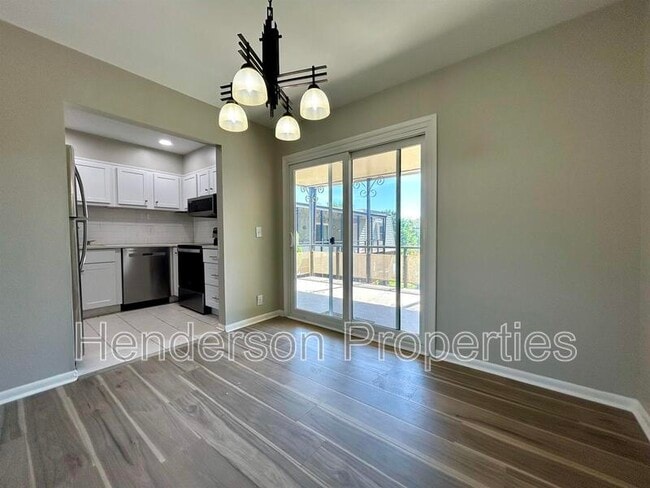 Building Photo - 2614-D Park Rd