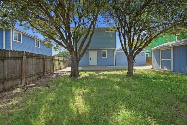 Building Photo - 13132 Briarcreek Loop