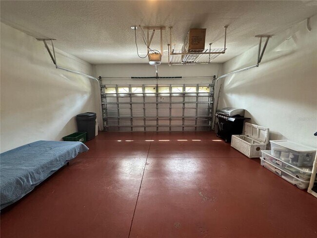 Building Photo - 1483 Hillview Ln