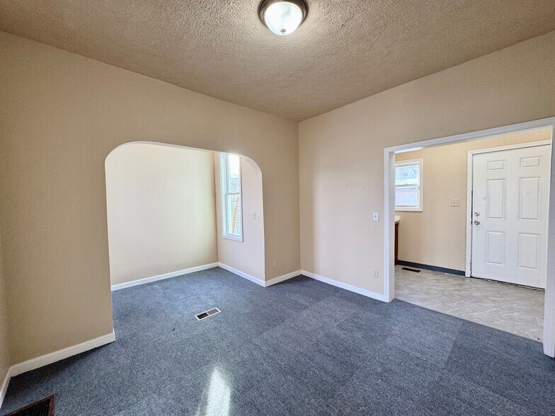 Building Photo - 641 Garfield Ave SW