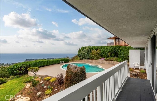 Building Photo - 7183 Avenida Altisima