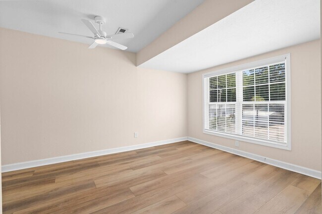 Building Photo - 4097 Mica Ave