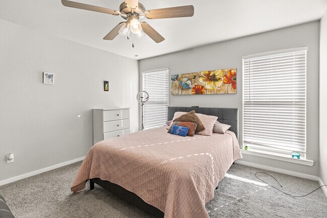 Building Photo - 9407 Ratliff Rdg