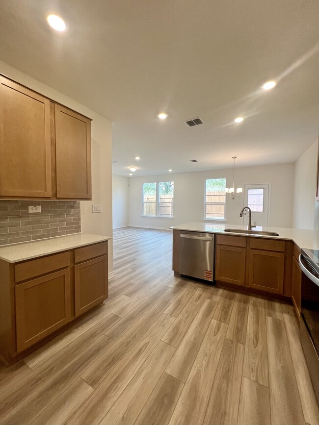 Building Photo - 14839 Vance Jackson Rd