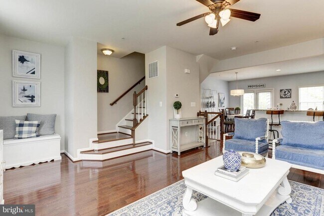 Building Photo - 7359 Matchbox Alley