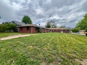Building Photo - Nice 2 bed 1 bath in Cole Neighborhood nea...