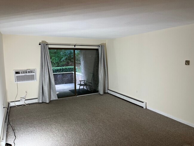 Building Photo - 64 Oxbow Dr