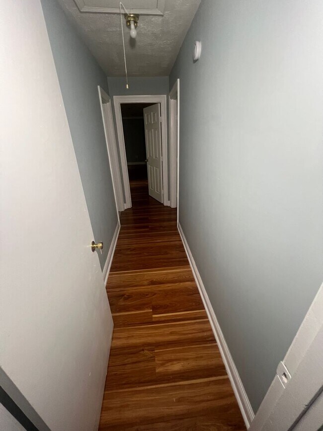 Building Photo - Beautiful 4/3 Home in North East Jackson