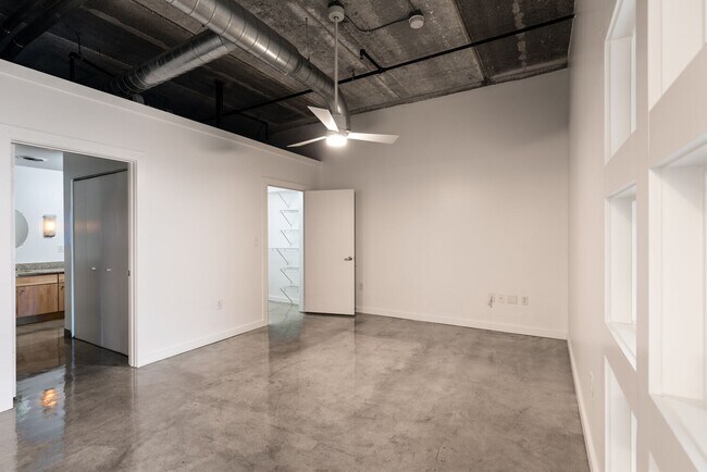 Building Photo - 175 2nd St S