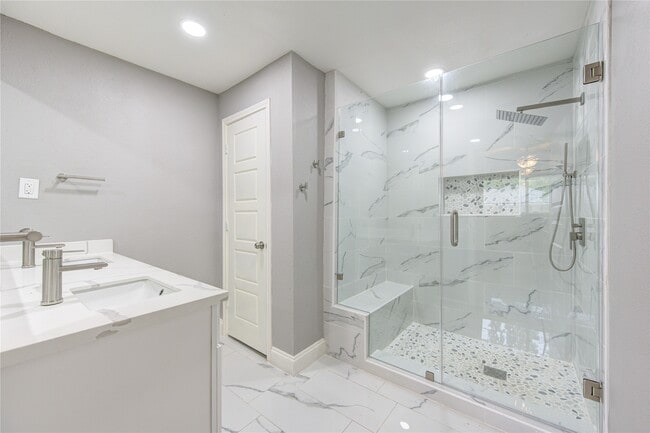 Building Photo - 12215 Monticeto Ln