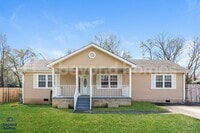 Building Photo - 120 Passons Rd