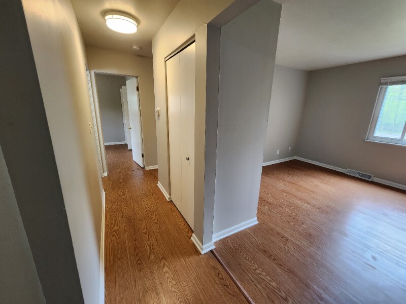 Building Photo - 2347 Graham Rd