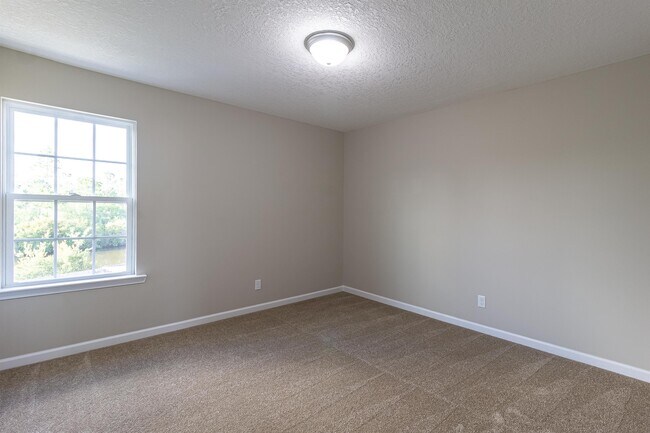 Building Photo - 1303 Windrow Dr