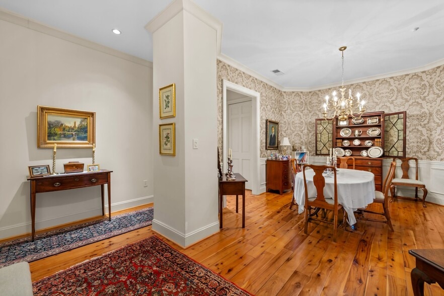 Building Photo - 459 Fenton Pl