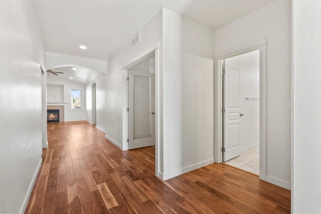 Building Photo - 120 S Voyage Ave