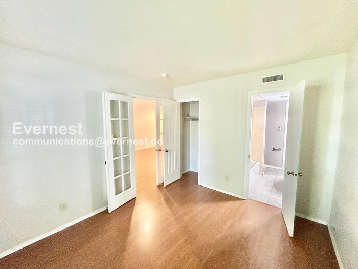 Building Photo - 2992 Harbinger Ln