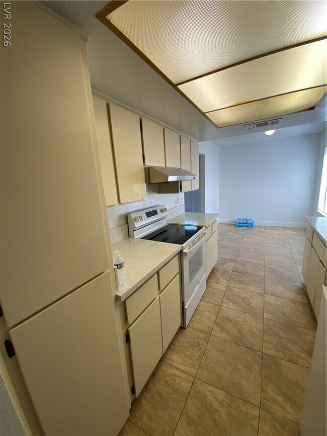 Building Photo - 4351 Gannet Cir
