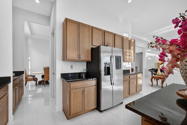 Building Photo - 11460 SW Pietra Wy