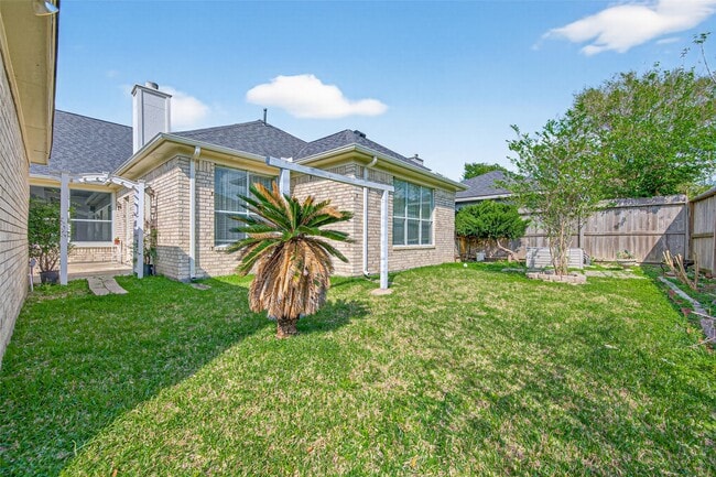 Building Photo - 12727 Magnolia Leaf St