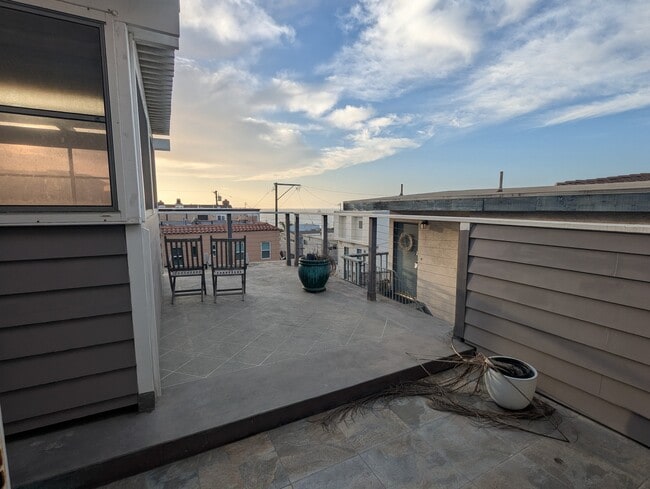 Building Photo - 3604 Alma Ave