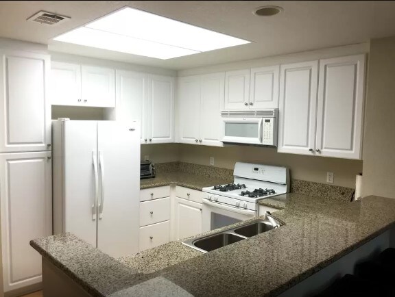 Building Photo - 60 Palatine