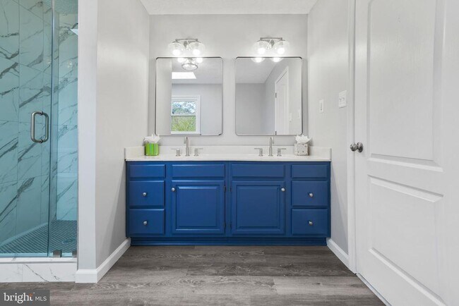 Building Photo - 10622 Cavalcade St