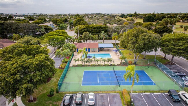 Building Photo - 6060 NW 92nd Ave