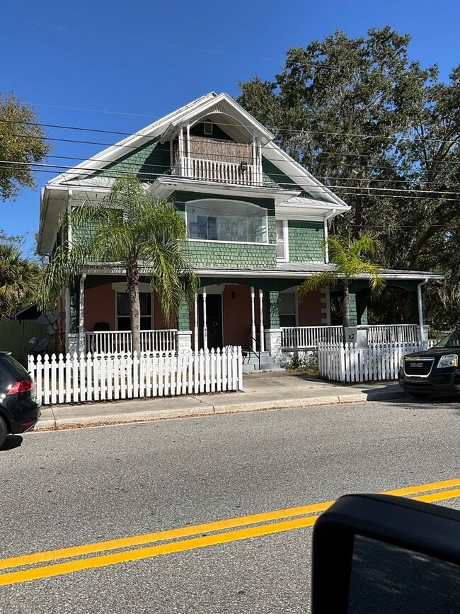 Primary Photo - DOWNTOWN KISSIMMEE