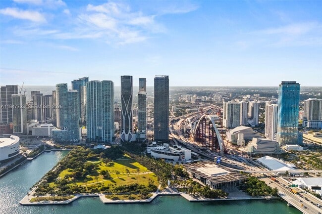 Building Photo - 1100 Biscayne Blvd