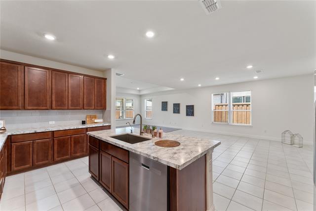 Building Photo - 3651 Highland Bayou Dr