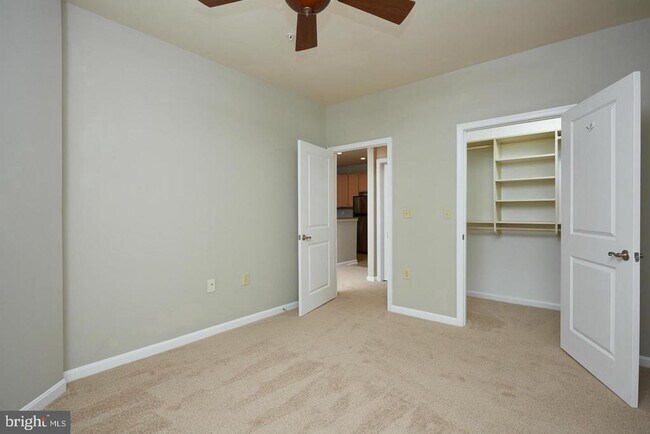 Building Photo - 2655 Prosperity Ave