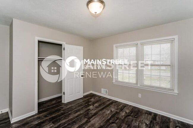 Building Photo - 5204 Ronwood Dr