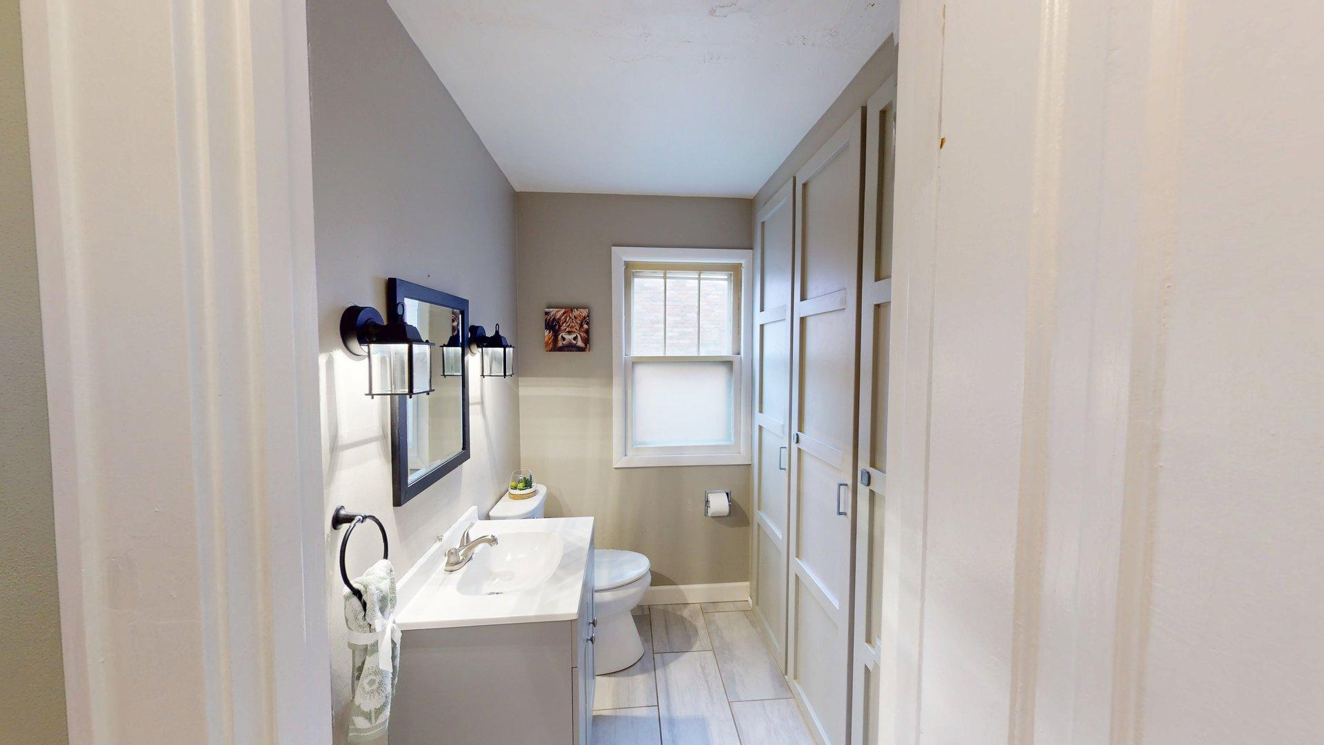 Building Photo - 1625 N Union St