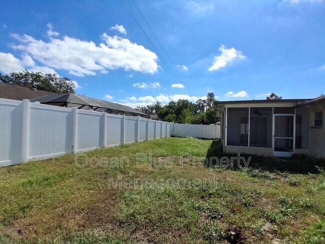 Building Photo - 8732 Elm Leaf Ct