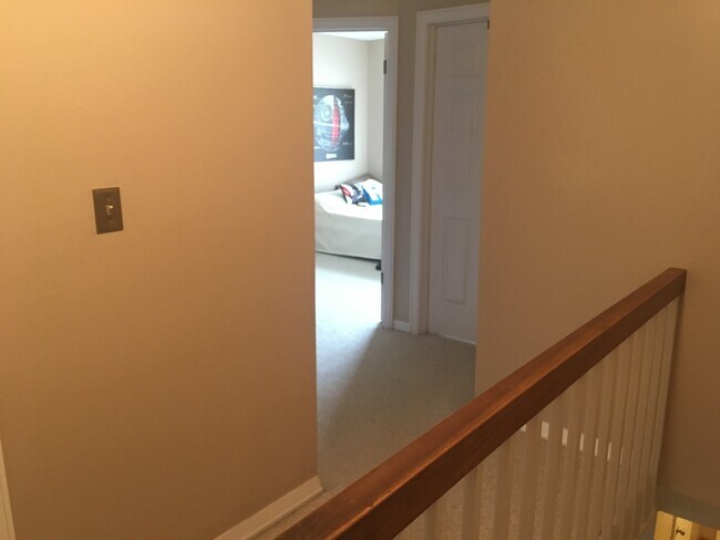 Building Photo - 3bed/2.5 bath condo in Herons Cove, Va Bea...