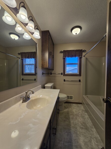 Updated bathroom - 775 Madson Ave SW