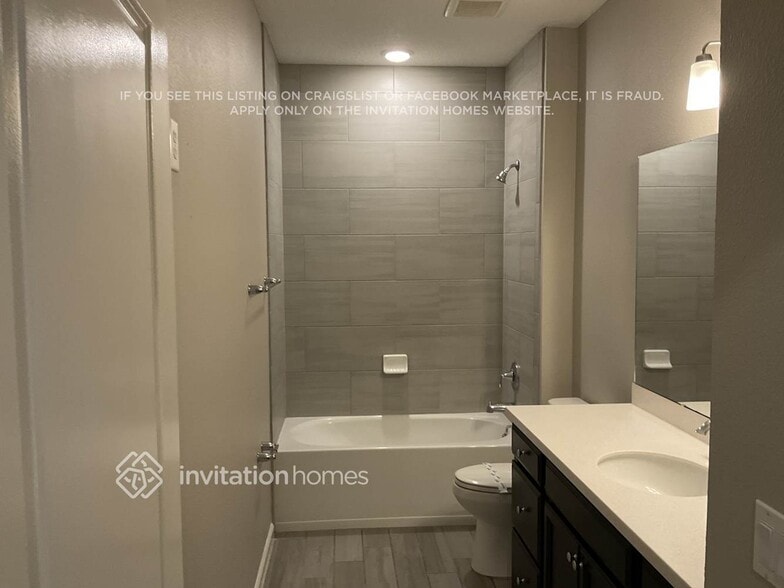 Building Photo - 11293 Oyster Creek Rd