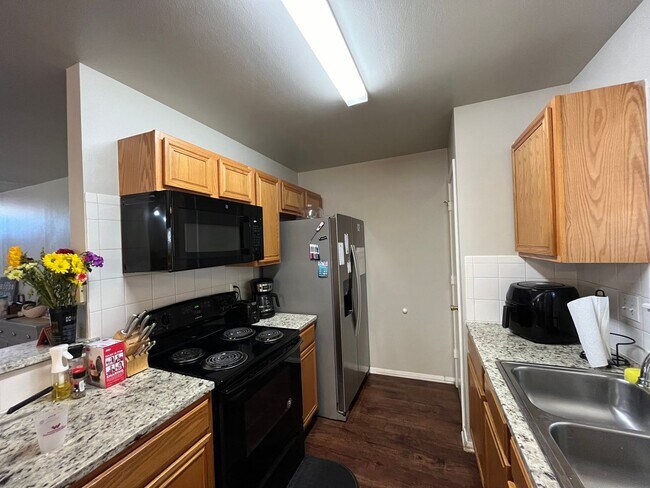 Building Photo - Coming Soon! Charming and Contemporary 3-B...